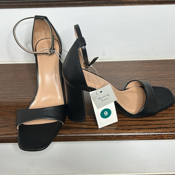 Women’s Shelly Heel With Memory Foam Insole- A New Day, Black - Picture 3 of 9